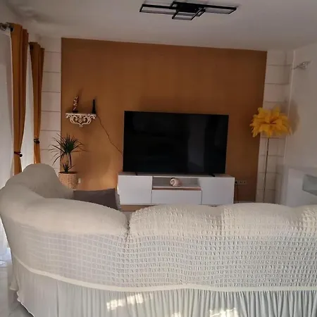 Apartmán Family Friendly With A Swimming Pool Okrug Gornji, Ciovo - 23007 Trogir