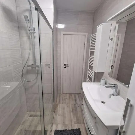 Family Friendly With A Swimming Pool Okrug Gornji, Ciovo - 23007 Apartment *