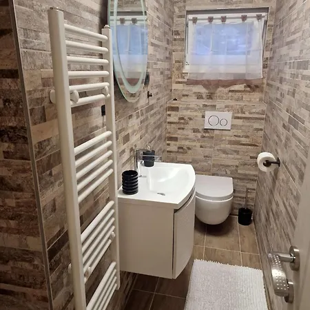 Family Friendly With A Swimming Pool Okrug Gornji, Ciovo - 23007 Apartment
