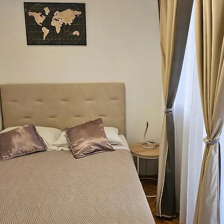Apartment Family Friendly With A Swimming Pool Okrug Gornji, Ciovo - 23007 *