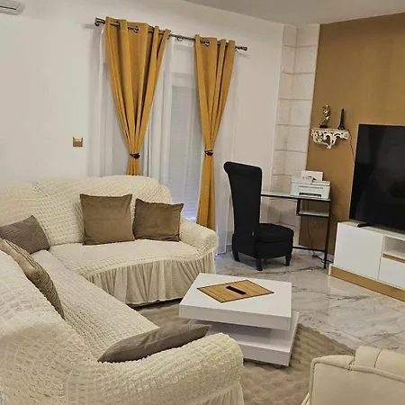 Family Friendly With A Swimming Pool Okrug Gornji, Ciovo - 23007 Appartamento Traù